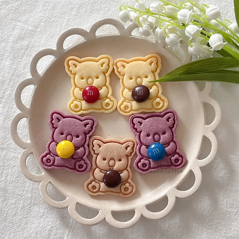 Cute Koala Shape Cookie Cutter Mould Animal Hug 3D Hand Pressure Fondant Cake Decoration Tools Sugarcraft Reusable Baking Mold