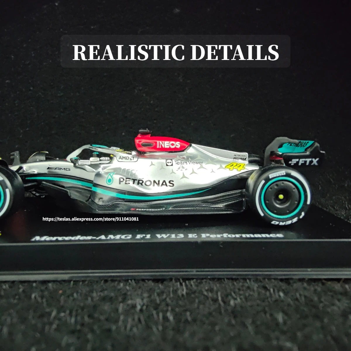 Bburago 2022 F1 Car Model with Case Helmet, Scale Mercedes W13 Mclaren Alfa Romeo Ferrari Red Bull Racing Formula 1 Diecast Toy