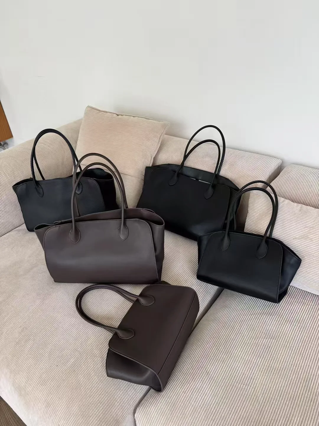 

2025 Marlo17/14 High Quality Tote Bag Large Capacity Shoulder Bag Soft Cowhide Casual Suede Fashion Women's Hand Bag