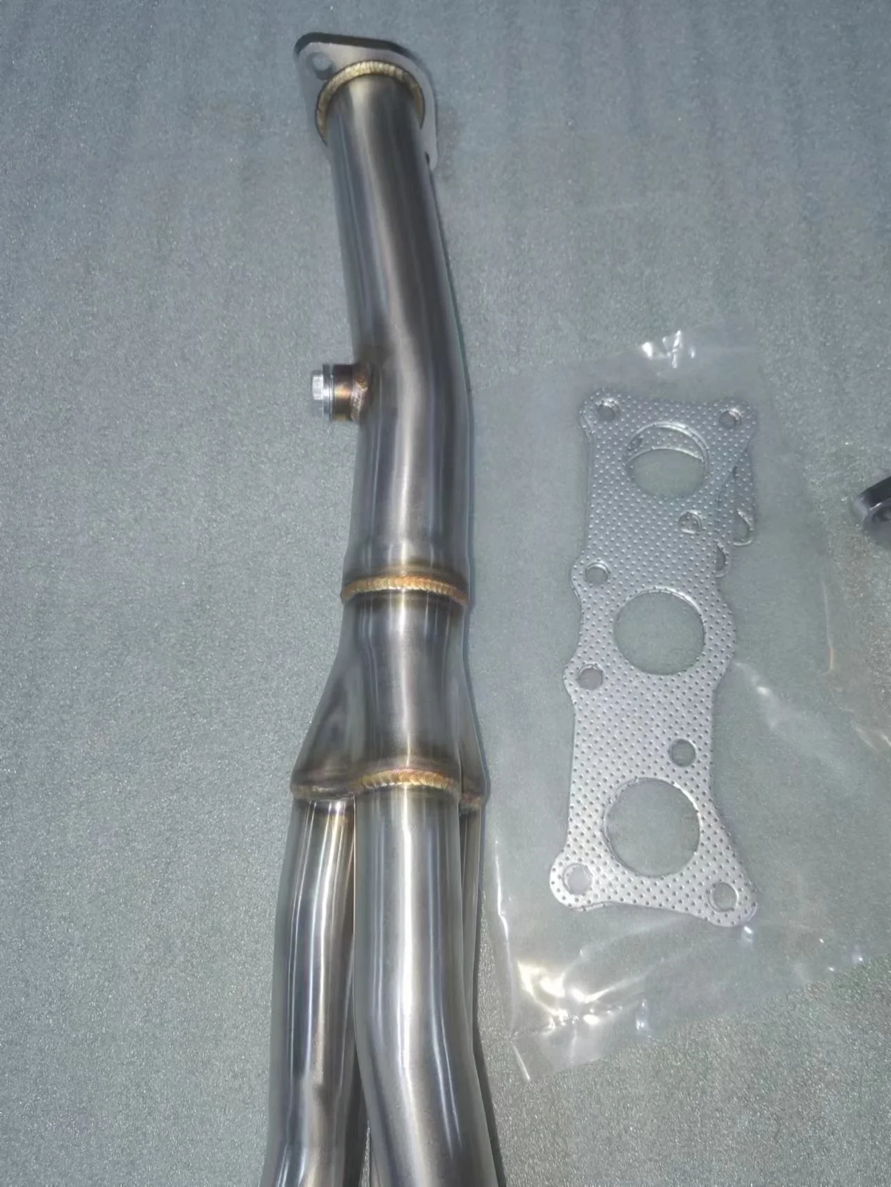 

Коллекторы выпускного коллектора для 2006-2011B MW N52 E90/E92 328i BMW 328i