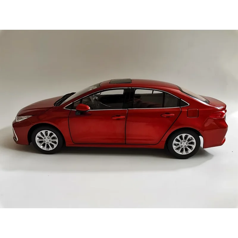 Diecast 1:18 Scale Original FAW Toyota Corolla 12th Generation 2019 Alloy Car Model Collectible Toy Gift Souvenir Display