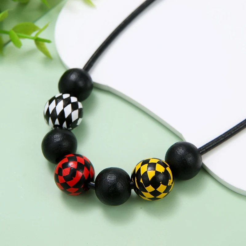 Vintage Wooden Beaded Plaid Printing Wood Beads Pendant Choker Necklace for Women Party Jewelry Gifts