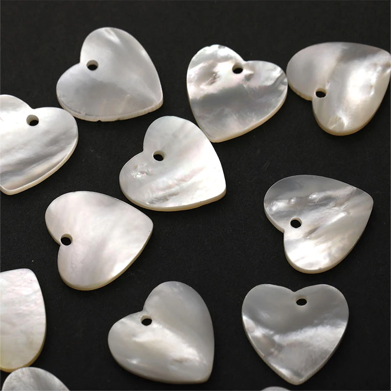 2 pieces natural shell heart-shaped smooth pendant DIY handmade jewelry earrings hair accessories Bracelet accessories materials