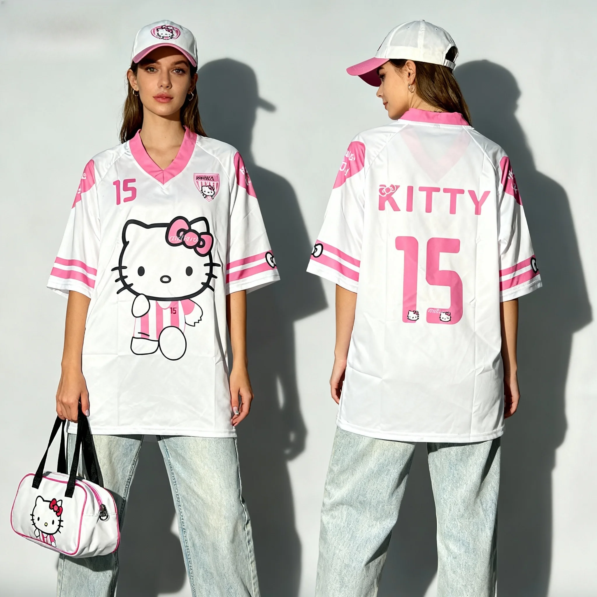 Camicia da baseball Sanrio Family Hello Kitty T-shirt estiva da strada americana dolce e fresca T-shirt da donna oversize per adulti Nuovo stile