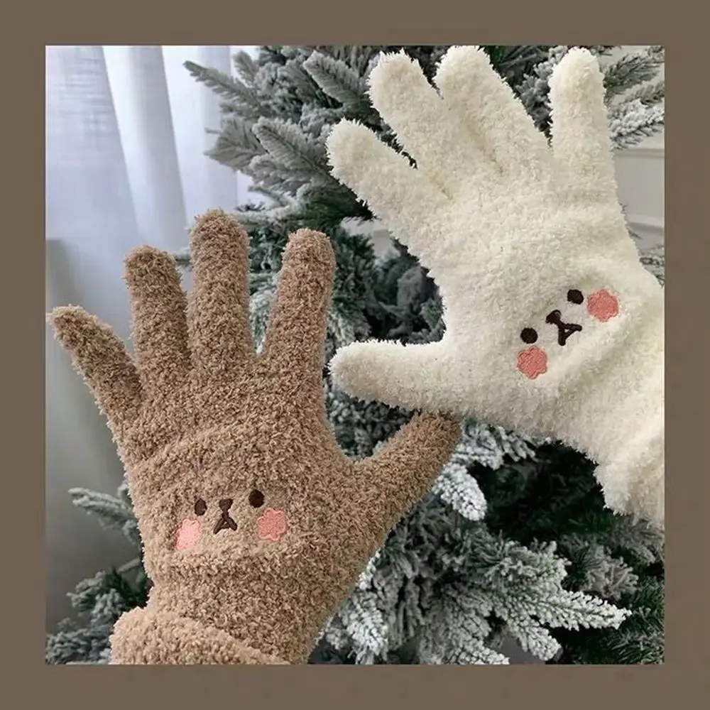 Guantes de invierno de felpa para niña, manoplas de lana de oso rubor bordado, guantes cálidos para estudiantes, guantes de ciclismo al aire libre