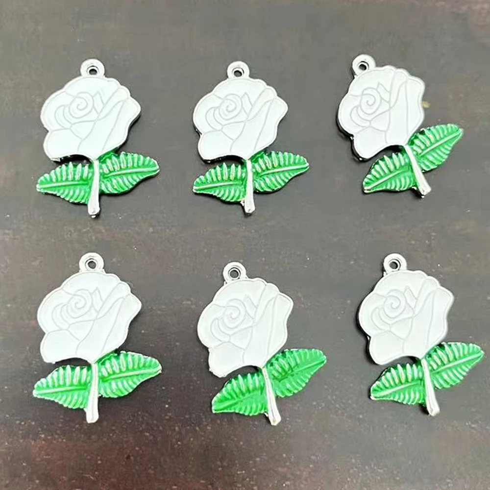 Colgante rosa verde y blanca