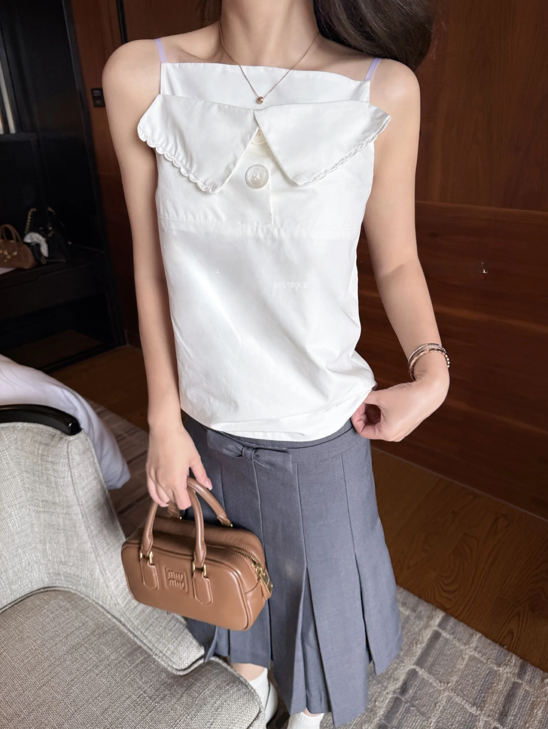 

Sweet High-End Version 008 SST Inner Wear Design Sense Fan ape Ruffle Collar T-irt Cotton Blend Women's Vest Top