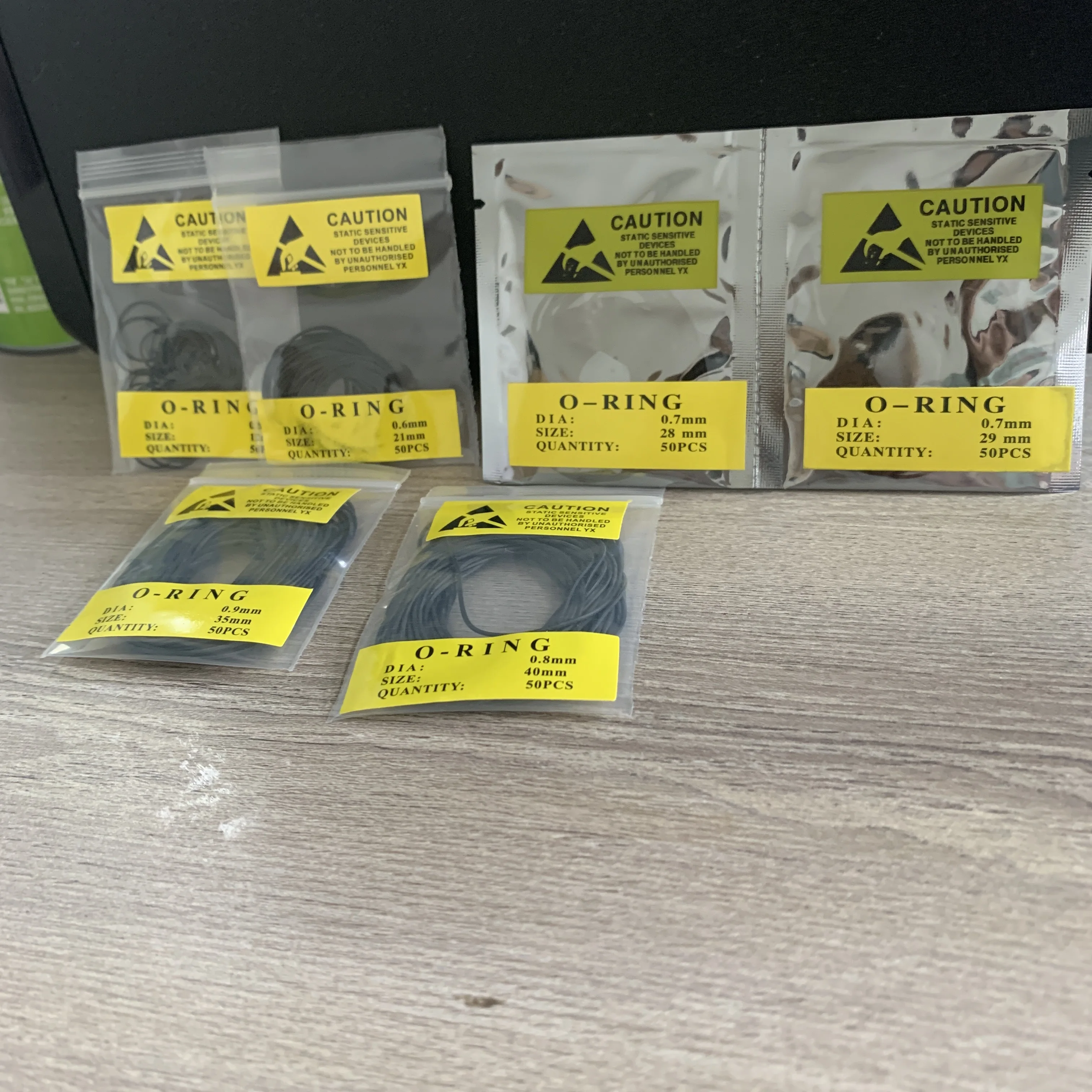 Watch Back Cover O-Ring Seal Gasket 0.5/0.6/0.7/0.8/0.9mm Rubber Waterproof Ring for Watch Repair, Case Seal Washer Replacement