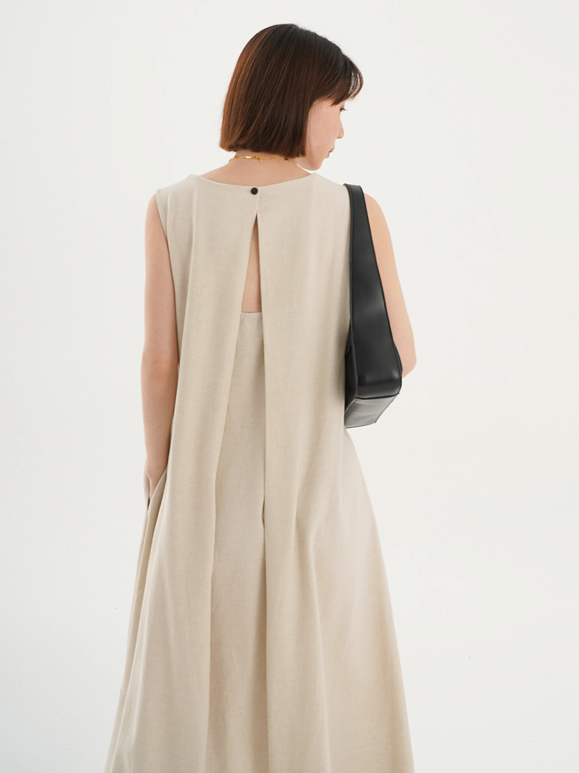 

Summer 2026 Women's Loose Fit round Neck Back Split Sleeveless Dress mid Length a Line Skirt Style Comfortable Casual Dress