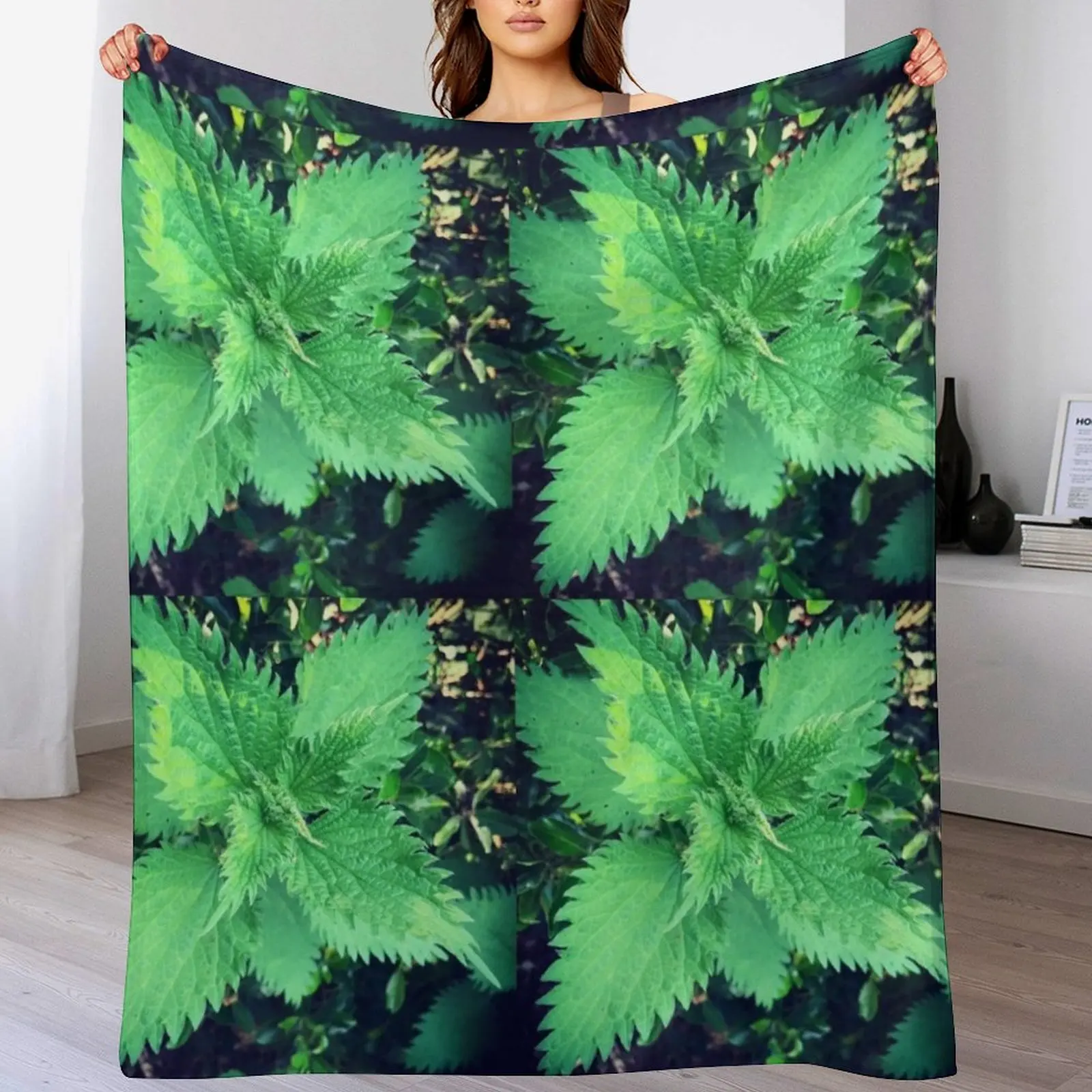 Stinging nettle - Throw Blanket Large Comforter Blankets