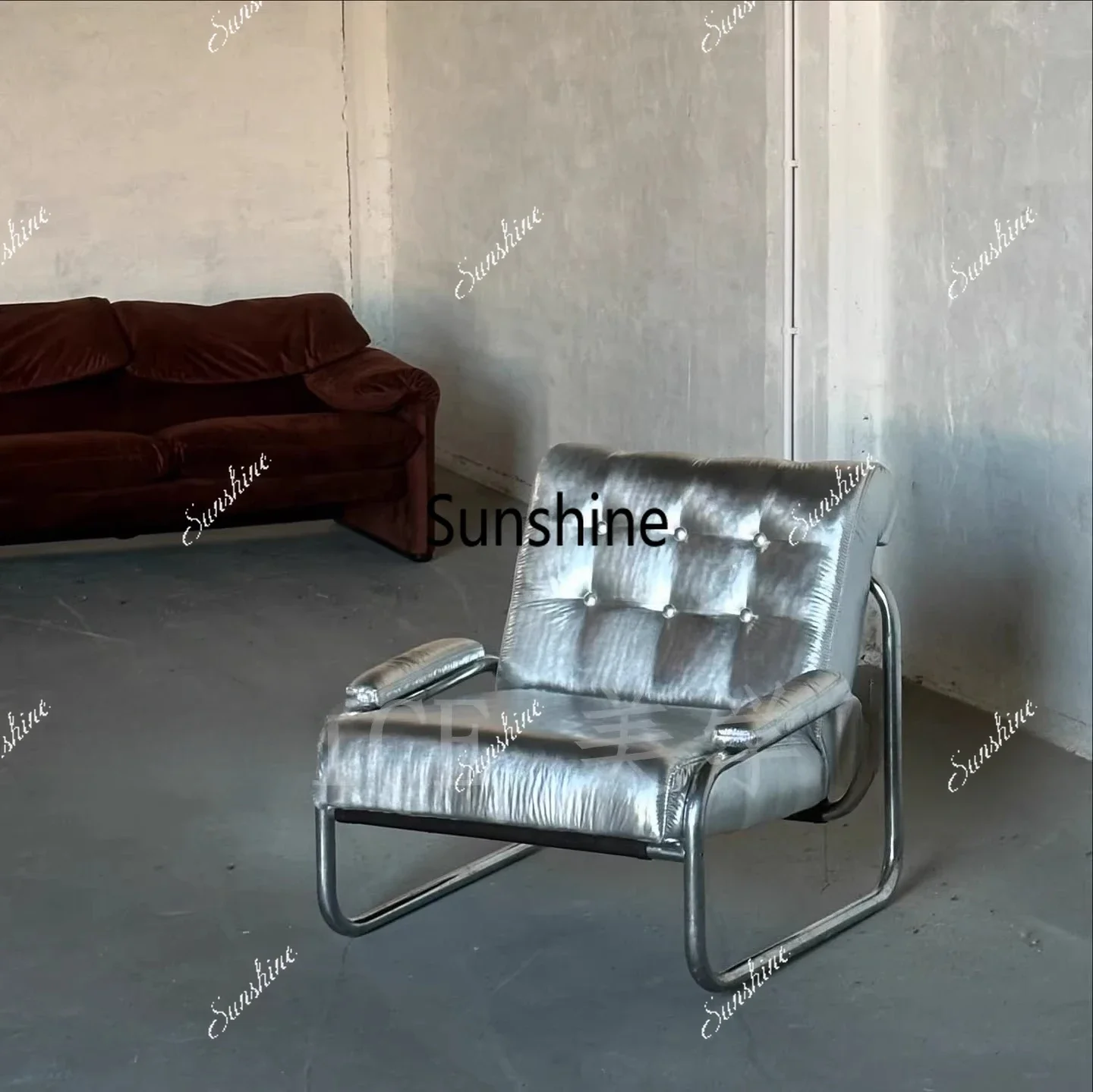 

Medieval design, silver pearlescent leather sofa, modern niche stainless steelY