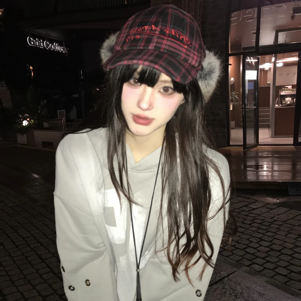 Retro Gothic style y2k winter women baseball caps American camouflage plush Trend Warm Adjustable Bomber Outdoor  ear protector