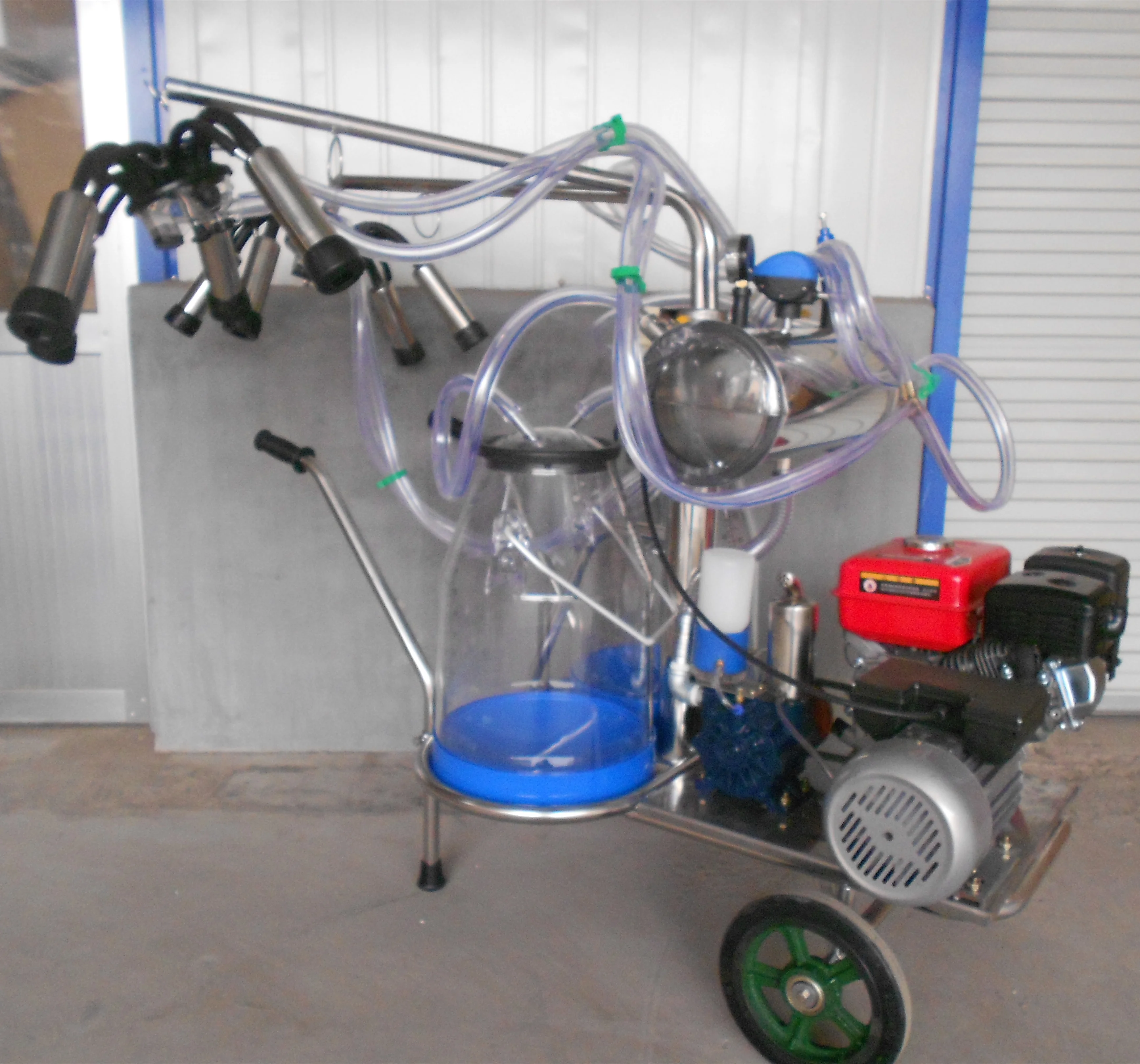 

Mobile Cow Milking Machine