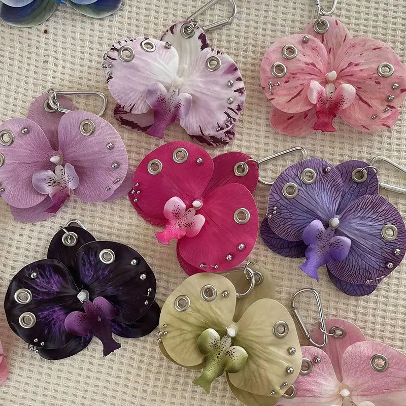 Exquisite Phalaenopsis Orchid Lily Keychain Creative Simulation Flower Bag Pendant Fashion Backpack Decoration Accessories Gifts