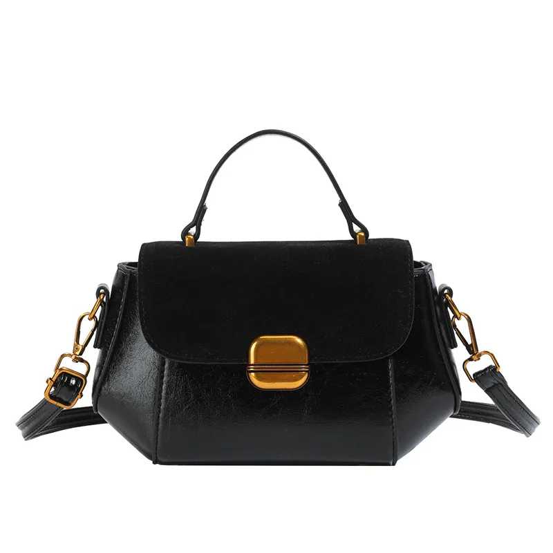 حقيبة كروس عصرية مرقعة 2025 جديدة للنساء، محفظة كتف كلاسيكية خفيفة الوزن، حقيبة سرج كاجوال للاستخدام اليومي