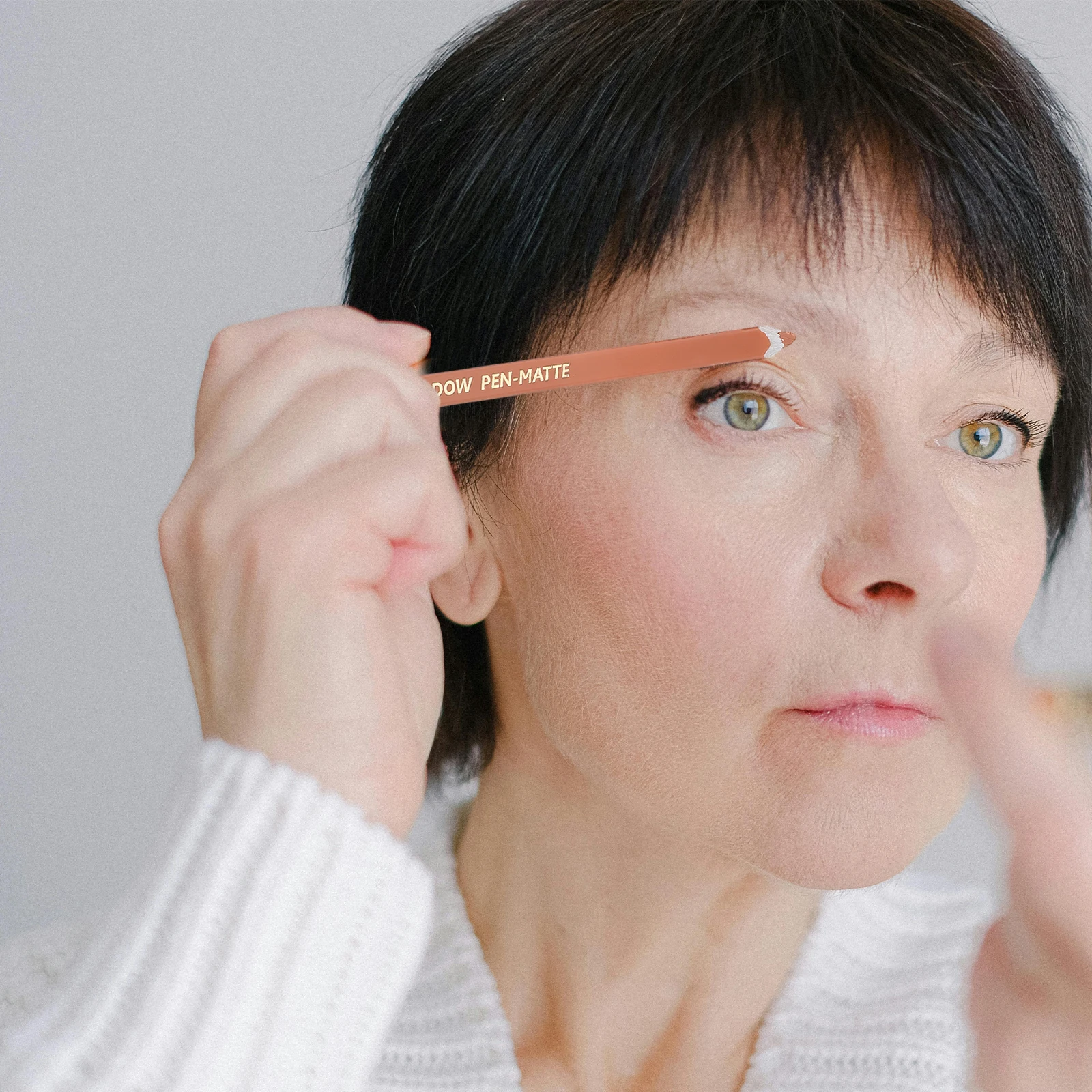 1Set Matte Eyeshadow Stick Eye Makeup Tool Longlasting Wear Easy Apply Eyeshadow Pencil Brightener Eye Shadow