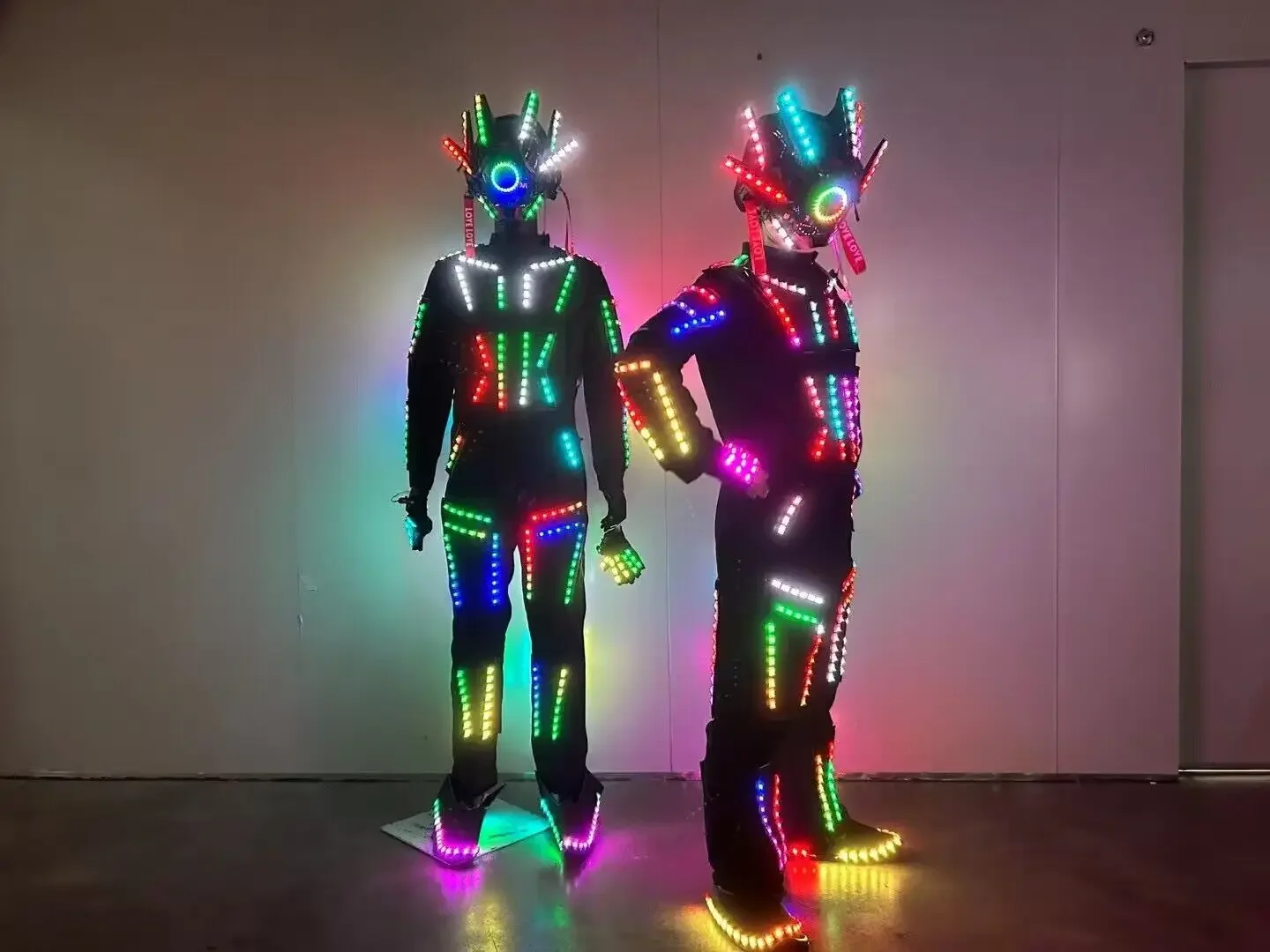 

Multi Colors Smart Pixels LED Robot Suit Costume Halloween Festival LED Lights Luminous Jacket Stage Dance Performance