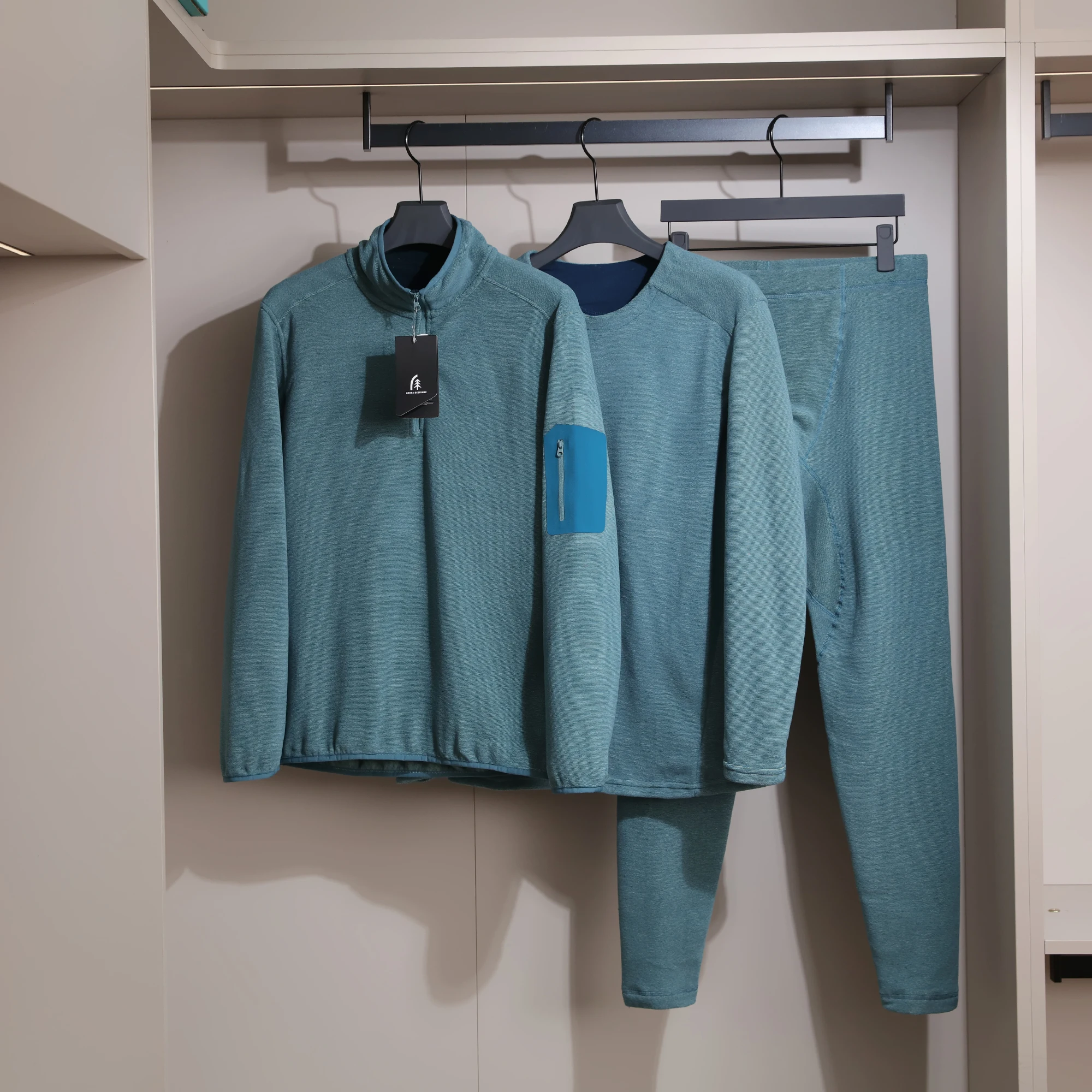 

Outdoor Men's Warm Fce Hoodie Thermal Underwear Tee-Piece Set High-End Thermal Clothing for Autumn And Winter