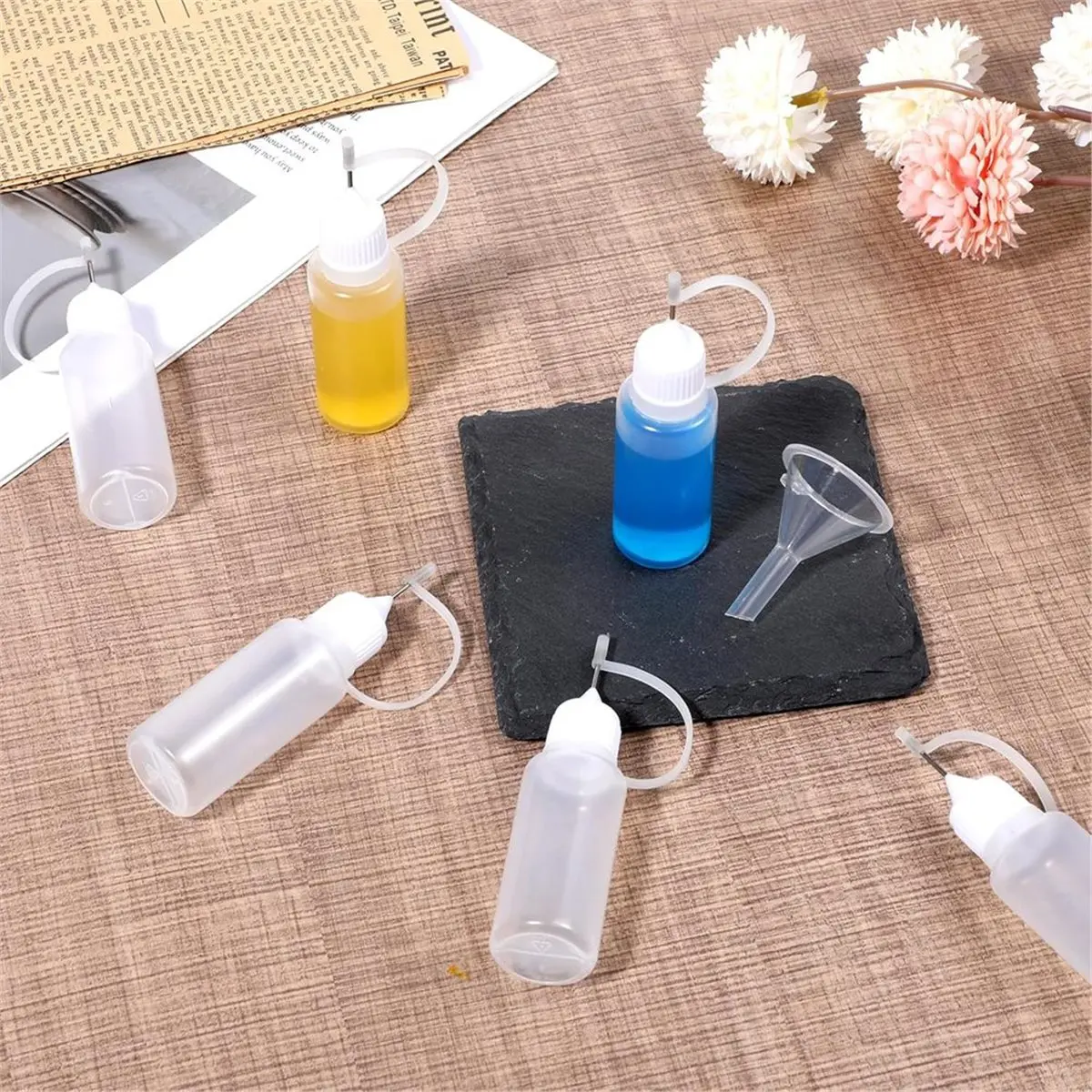 

(ABLP) Набор из 15 флаконов-аппликаторов по 0,5 унции (15 мл) с носиком и 3 воронками, маленькие бутылочки для клея для рукоделия и DIY-проектов