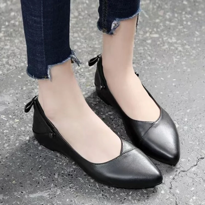 Black Moccasins Flat Flats Office Shoes for Women 2024 Formal Normal Leather Casual Ladies Summer Footwear Pointed Toe White 39