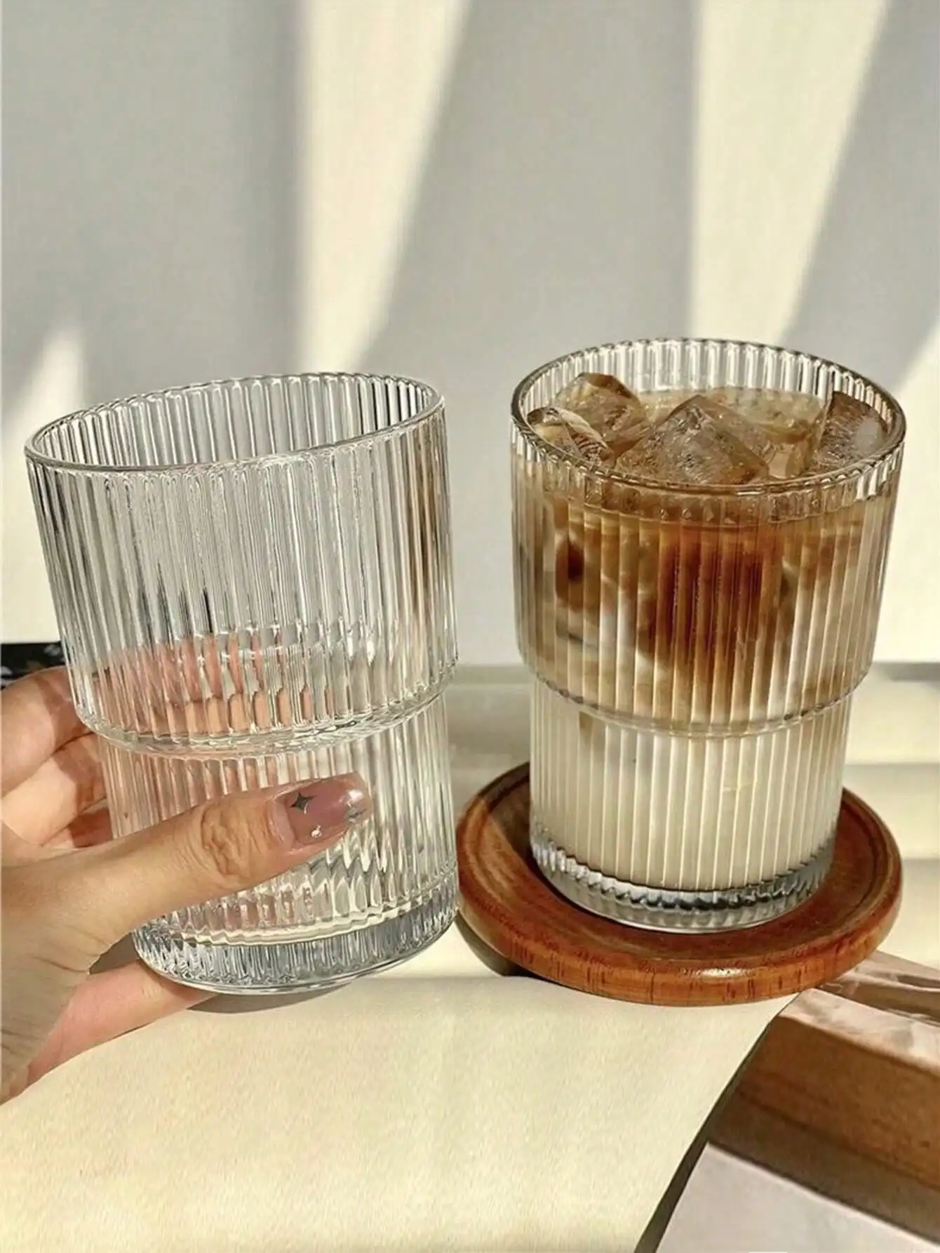 1PC 400ML Vertical Stripes Ins Coffee Glass Lid Straw Water Cup Good-looking Ice American Latte Milk Cup Mugs Iced Coffee Cups ﻿