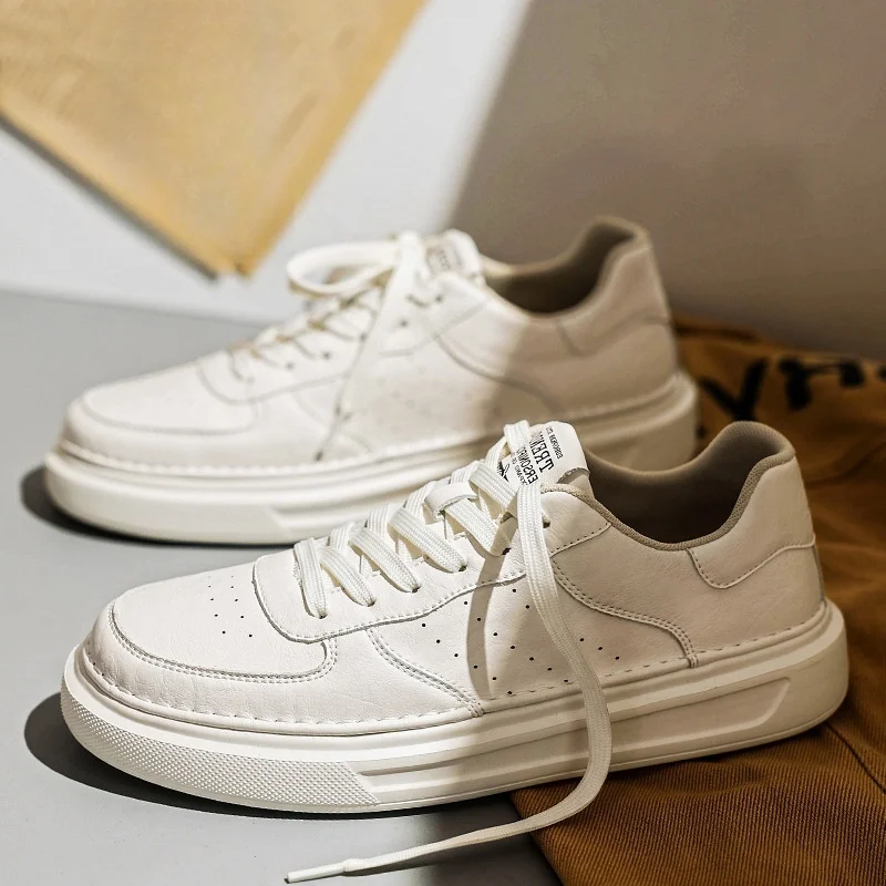 

2025 Summer New Fashion Comfortable Light Weight High Quality All-Season Versatile Sneakers Casual Trendy Solid Men's Shoes