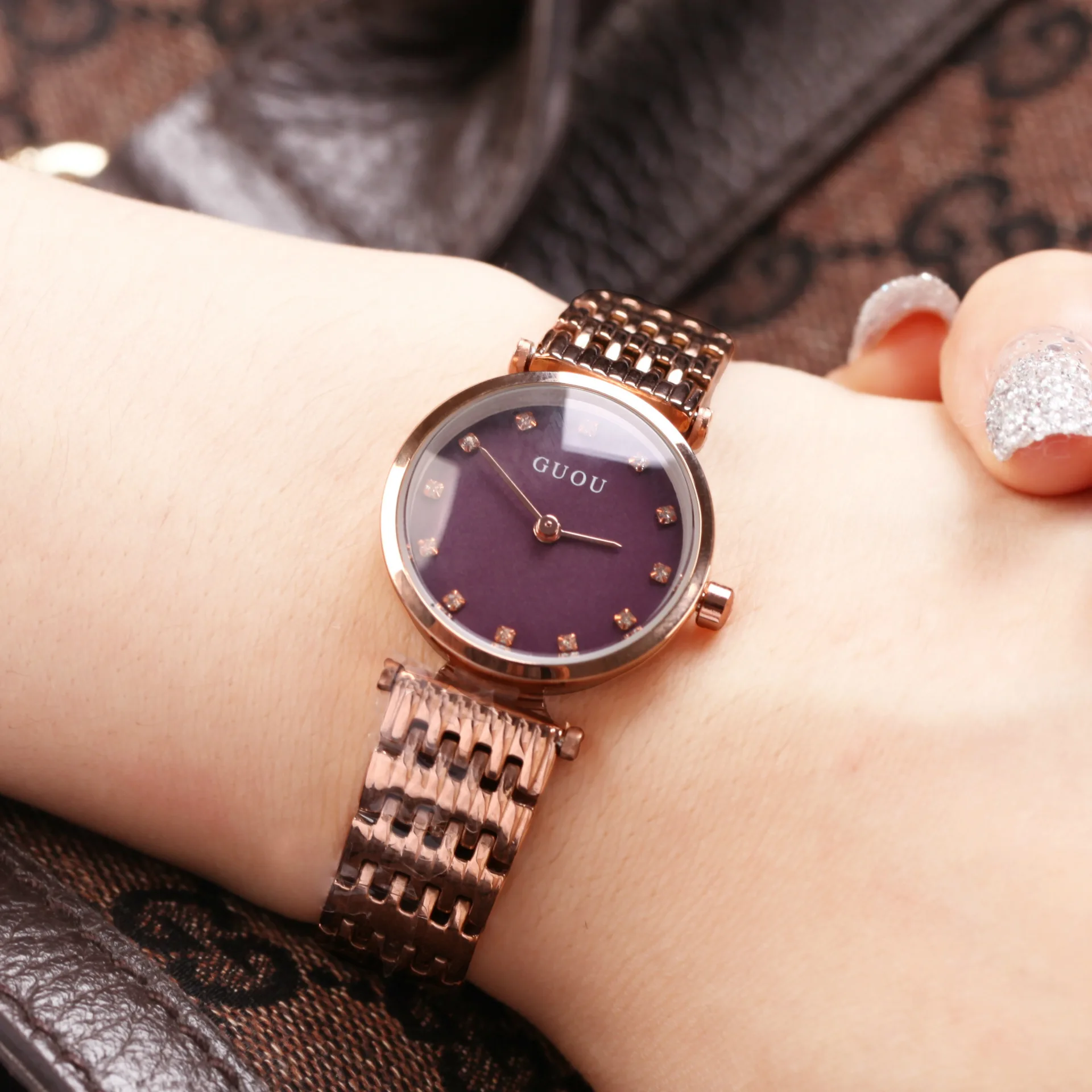 ساعات نسائية ورجالية، 2026 طراز كوري جديد، بسيطة وعصرية، كاجوال، ساعات كوارتز رفيعة للطلاب.