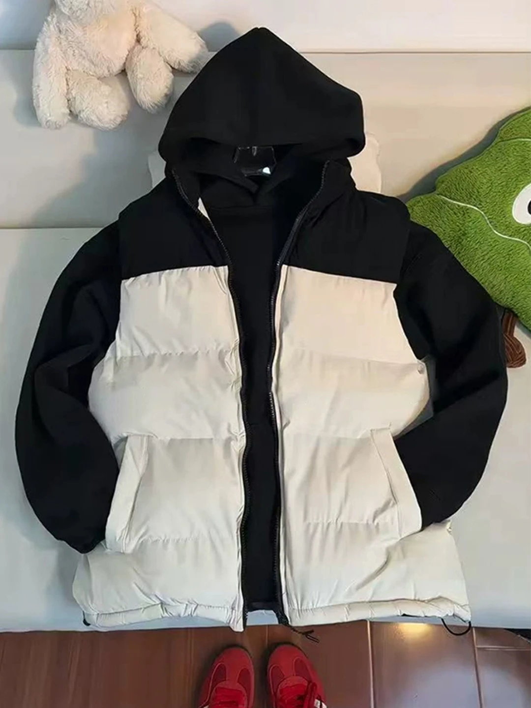 

Мужская утепленная куртка с воротником-стойкой, пуховик с цветными вставками, хлопковое пальто, зимнее теплое повседневное пальто с капюшоном, приталенный крой, длинный рукав