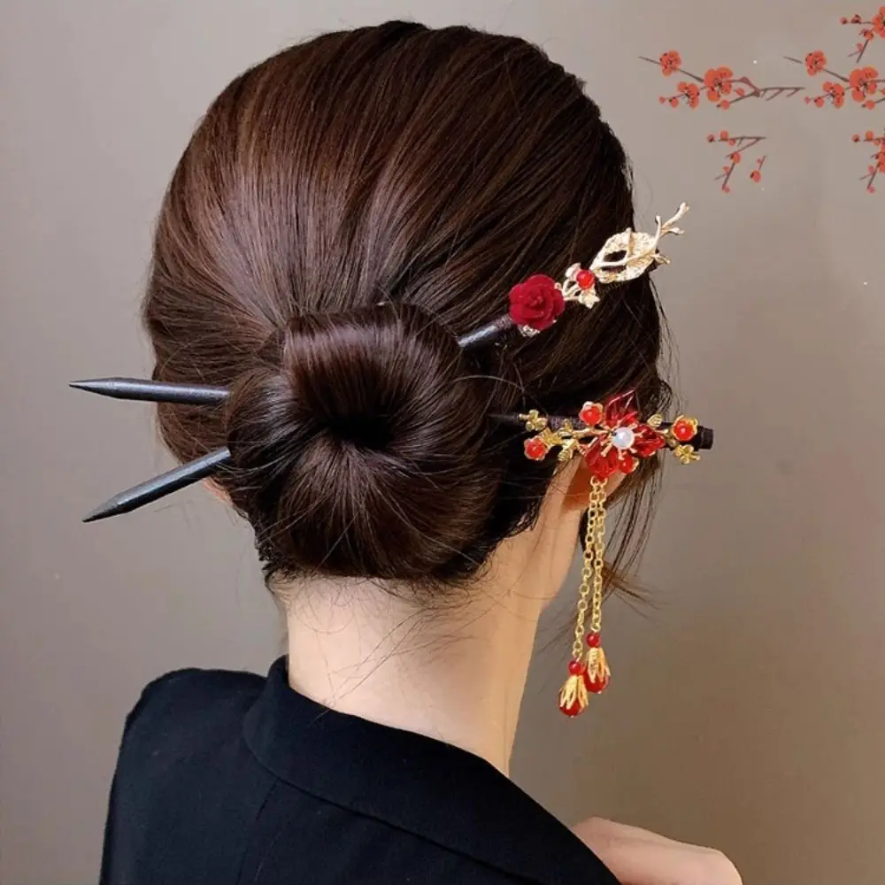 Retro Flower Wooden Hair Stick Tassel New Year Hanfu Hairpin Hair Sticks for Buns Red Cheongsam Accessories