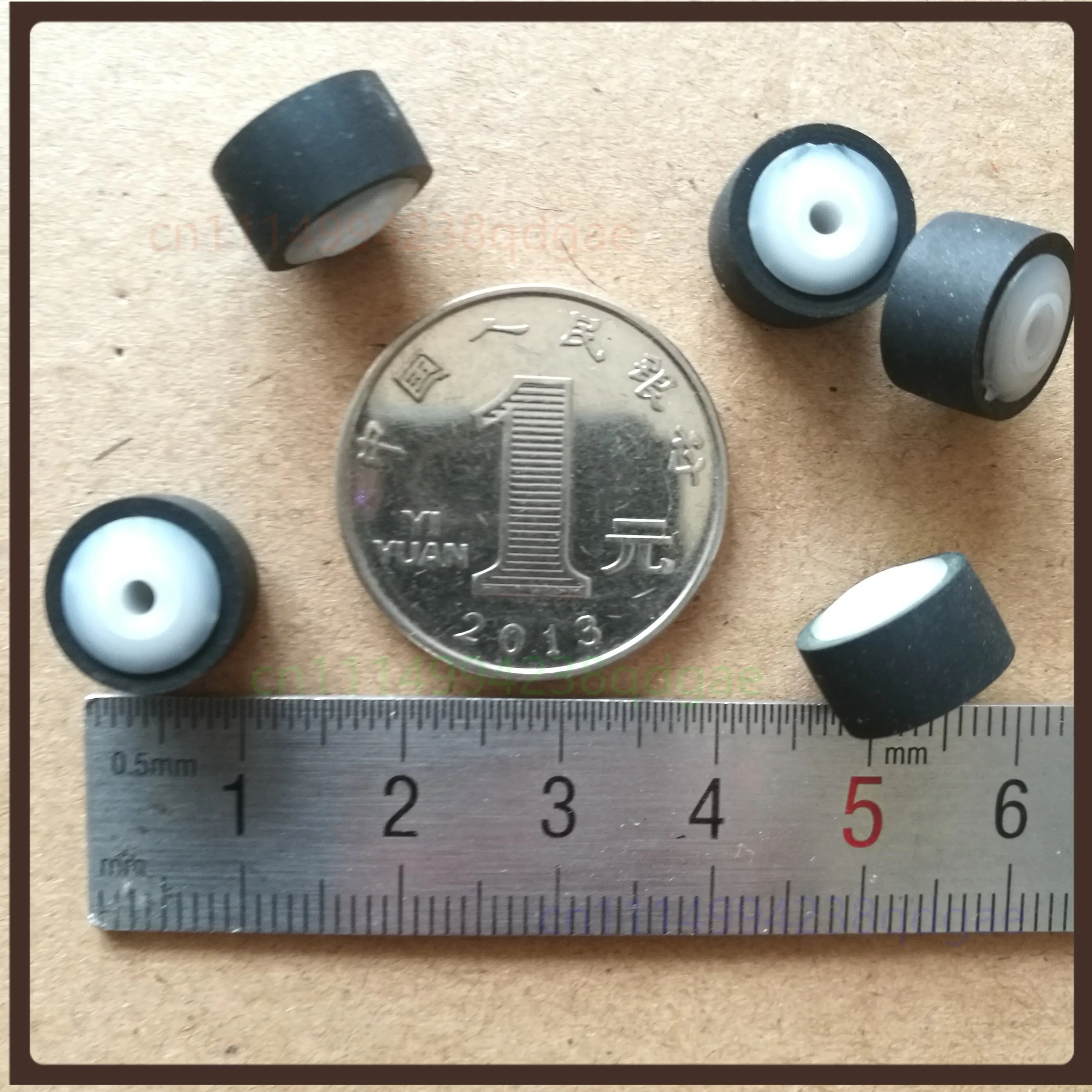 1 pièce, rouleau de pression en caoutchouc importé, dimensions 11,5 x 8,5 x 2 mm, pièces de rechange pour la réparation de magnétophones et d’appareils d’enregistrement à cassette.