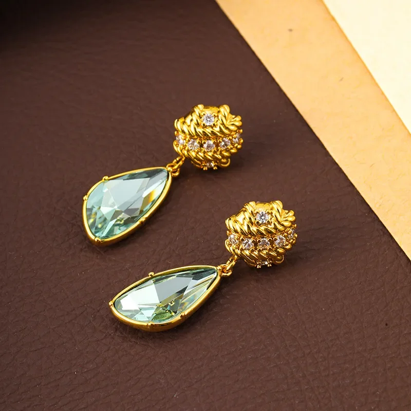 

European and American retro gentle irregular water drop fringed earrings