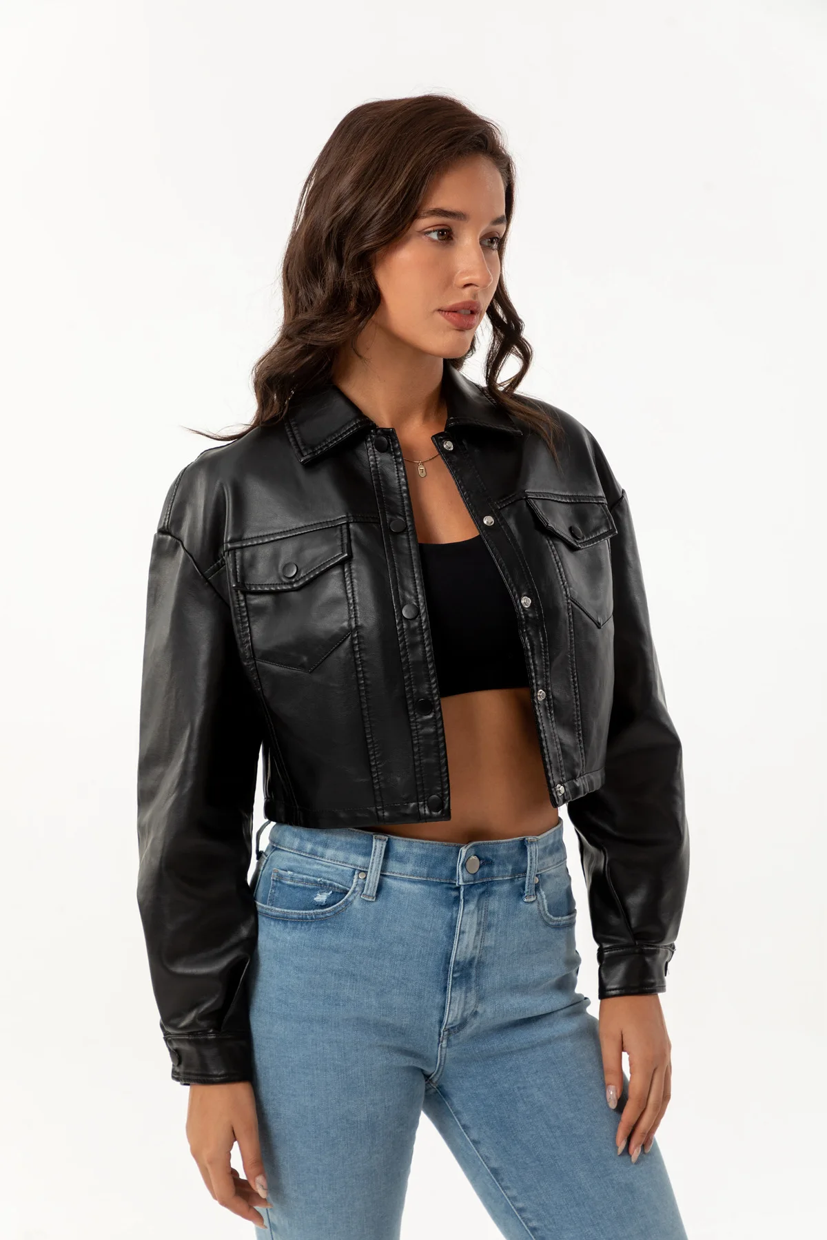 Chaqueta de cuero negra para exteriores, chaqueta de cuero para motocicleta para mujer, cremallera corta, cuello levantado, primavera y otoño, 2024