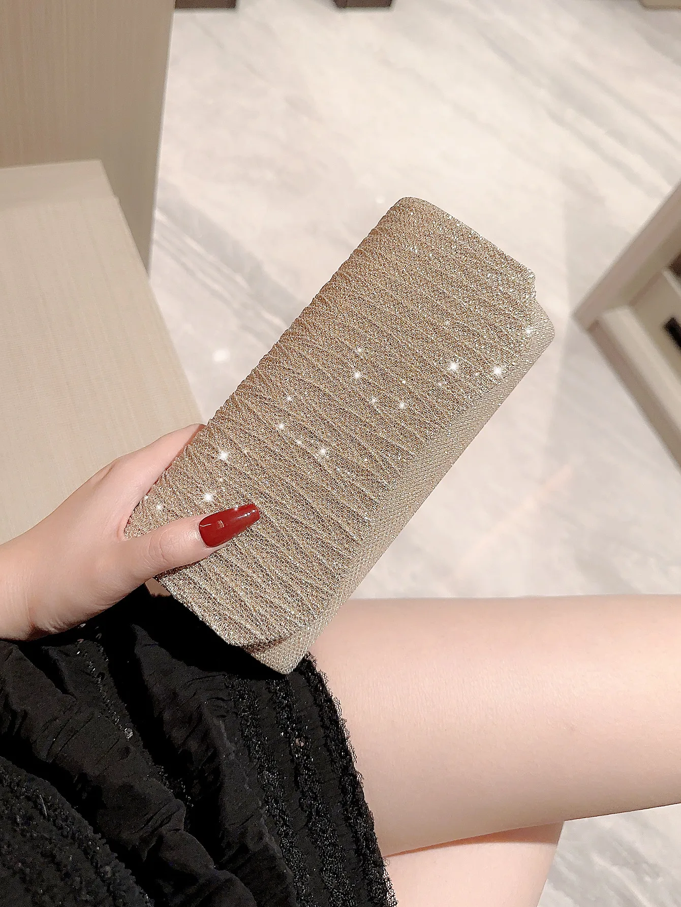 Women\'s Pleated Satin Flap Evening Bag Sparkling Rhinestone Embellished Clutch Dress Bag Party Bag Prom Bag Wedding Bag Evening