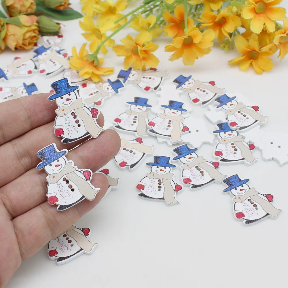 50pcs/lot Christmas snowman cartoon buttons for Decorative for Crafts accessories Scrapbook  2 Holes Sewing Wooden Buttons