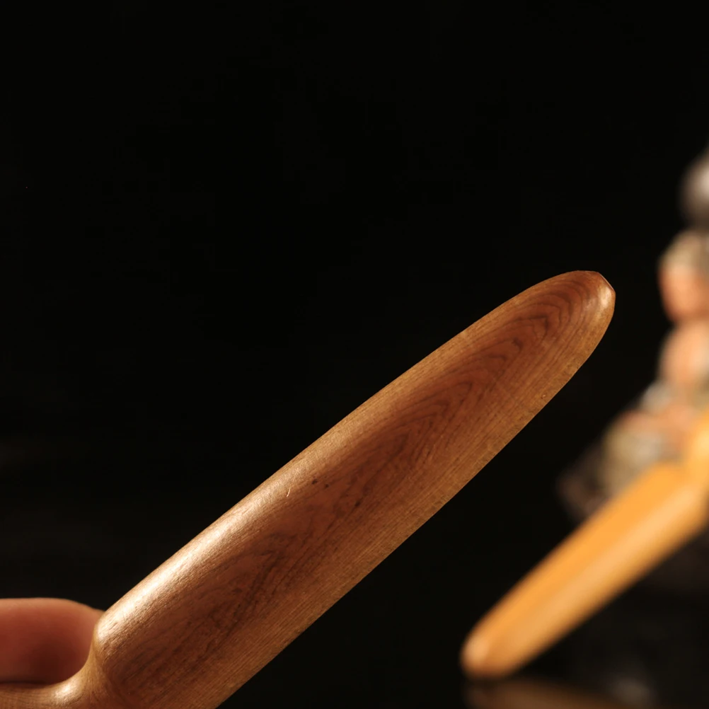 2 قطعة قضيب تدليك خشبي خفيف الوزن مدلك الجسم للساقين والذراعين والظهر والرقبة والخصر أداة تخفيف نقطة الوخز بالإبر قضيب تدليك خشبي