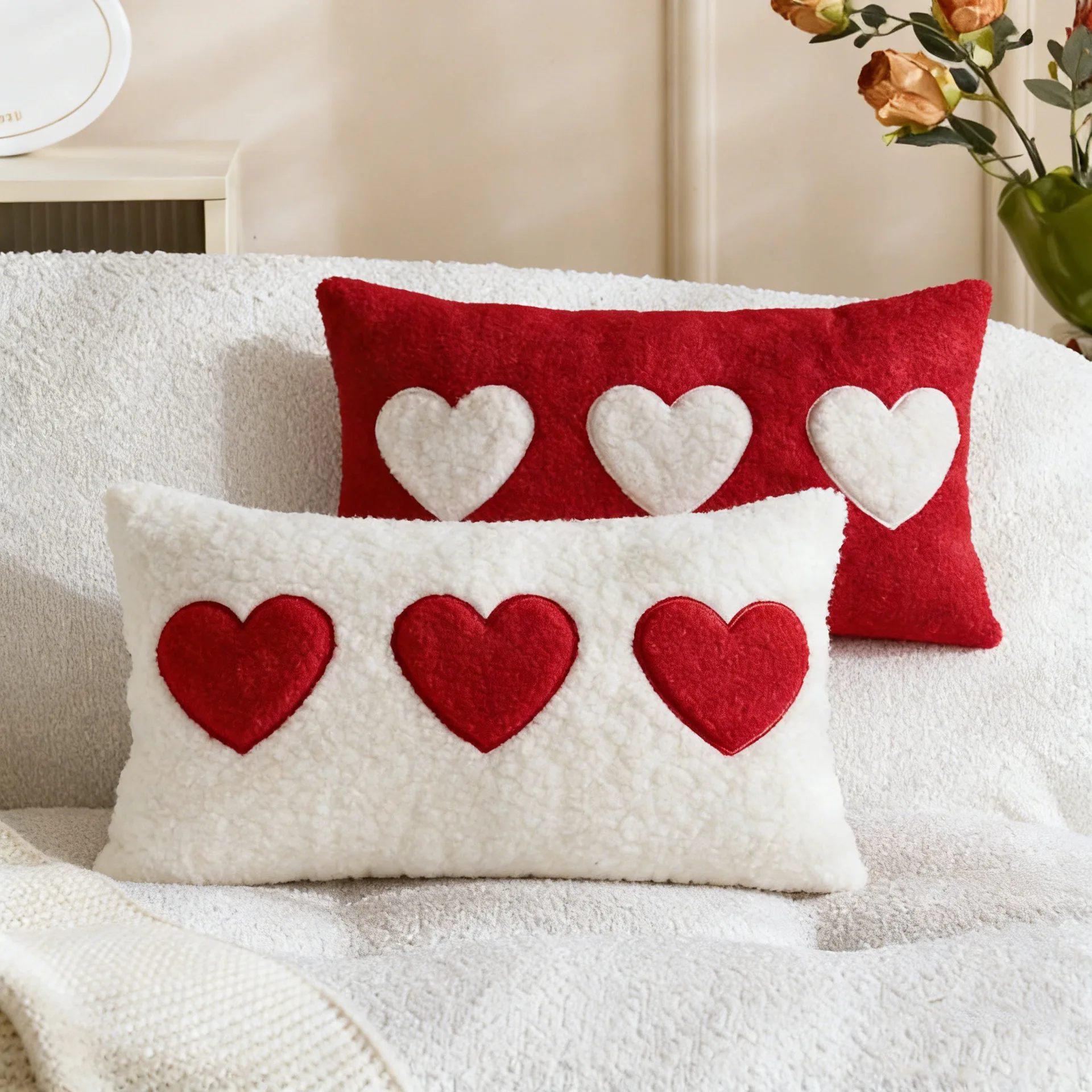 

2 Piece Lover Heart Embroidery Cushion Cover Teddy Fleece Love Pillow Covers Decorative Joyful Wedding Festival Party Pillowcase