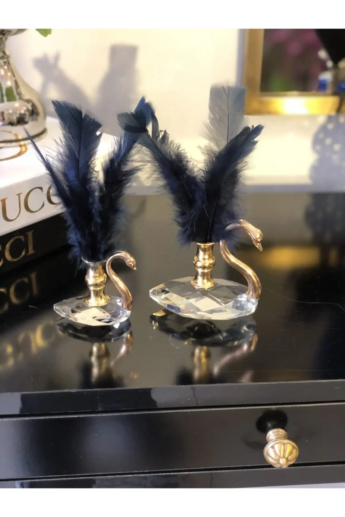 2 Li – cygne doré bleu foncé à plumes