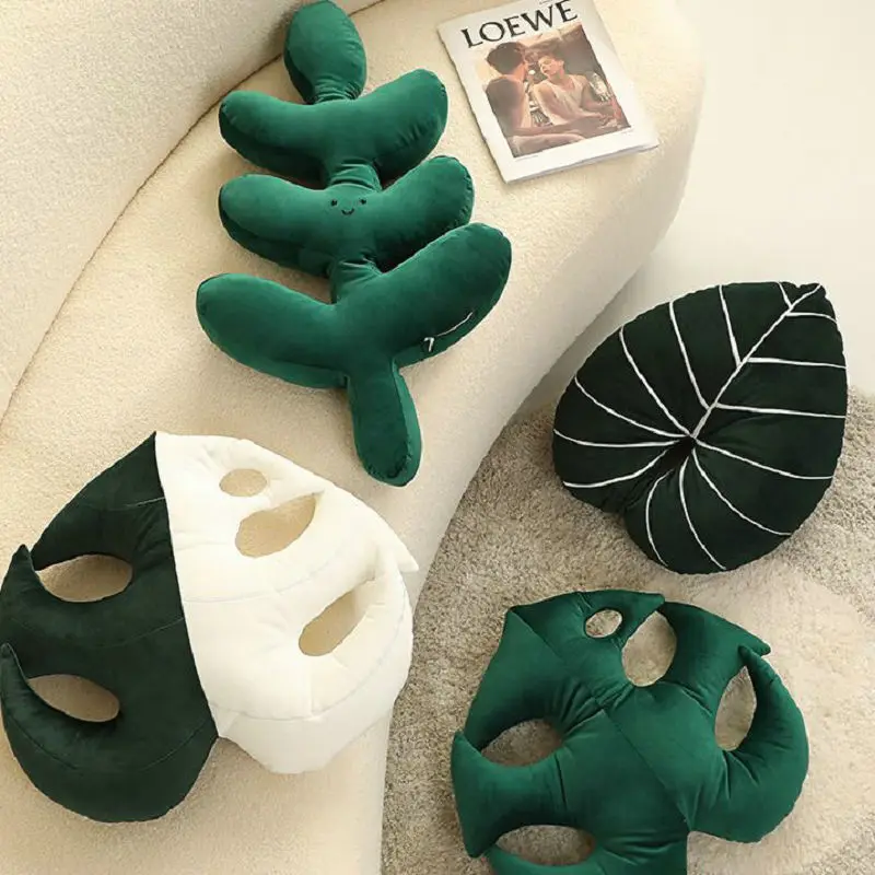 Nordic Style Green Lifelike Liebm Leaf Plush Pillow Smile Face Plantain leaves Love Shape Nap Sleep Cushion Sofa Decor Gift