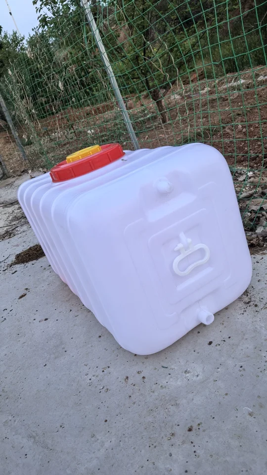 Large Volume Food Safe Horizontal Plastic Storage Barrel 220L 300L Household Pure Drinking Water Holding Container
