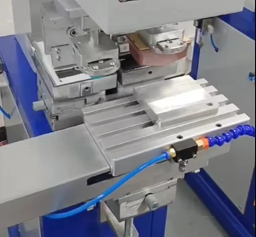 

New Two-Color Semi-Automatic Open Tray Pad Printer for Multicolor Label for Manufacturing Plant Use