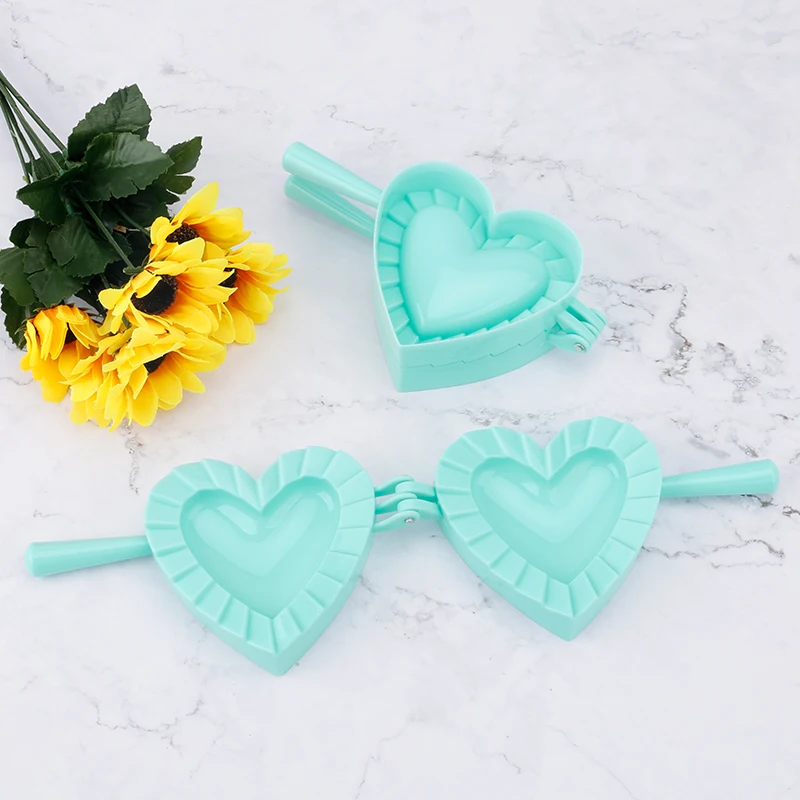 Kitchen heart-shaped Dumpling Molds Plastic Dough Press Dumpling Pie Ravioli Mould Chinese Food Jiaozi Cooking Pastry Maker