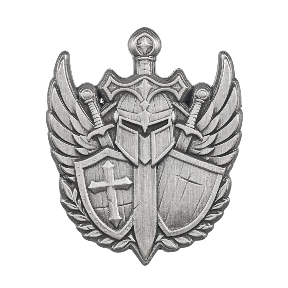 Mittelalterlicher Kreuzritter-Emblem-Pin, Templerhelm-Schwert-Brosche, geflügelter Schild-Kreuz-Abzeichen, Anstecknadeln, Fantasy-Gaming-Schmuck für Fans – Detail 1