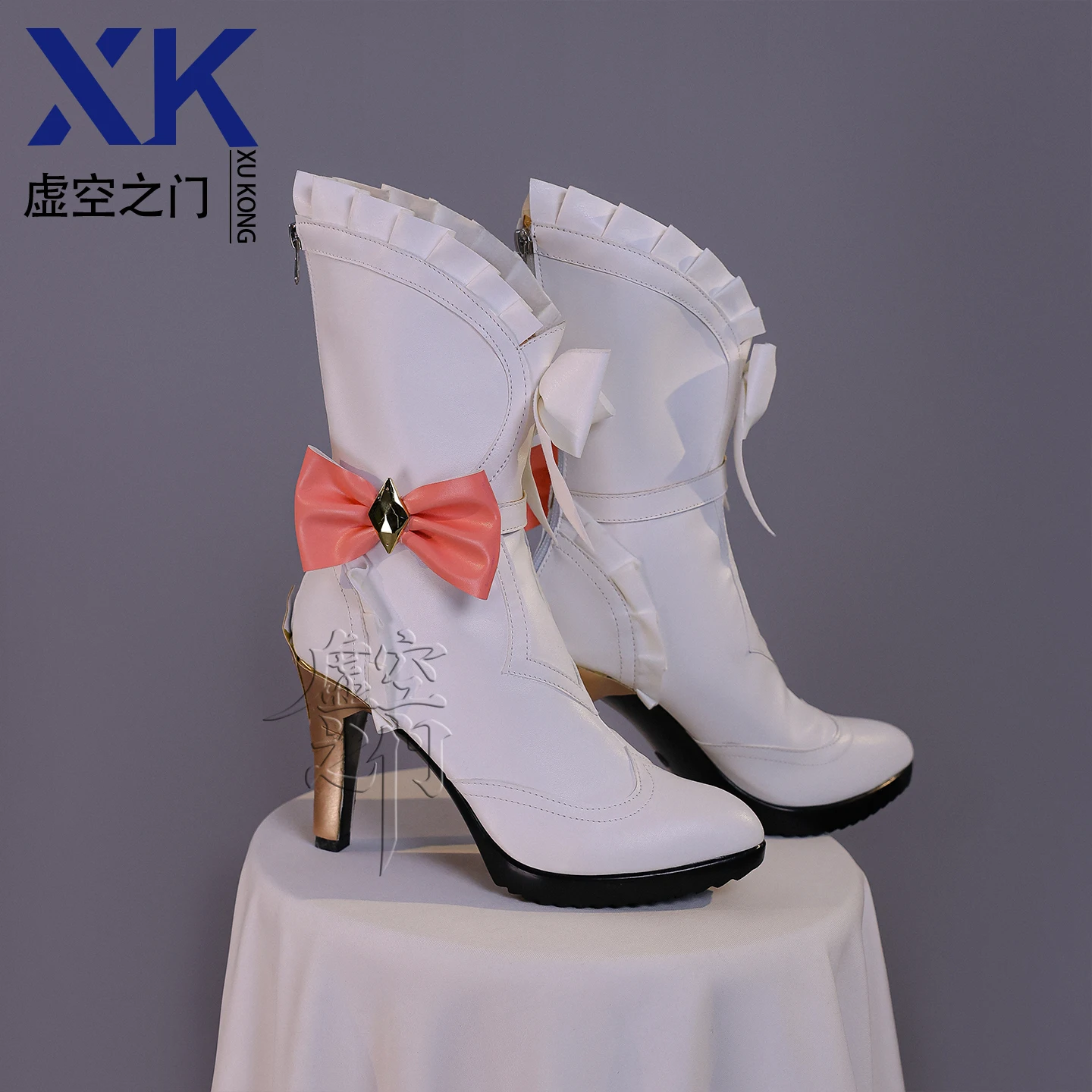 أحذية جينشين إمباكت نيكول رين التأثيرية أحذية أنيمي بيضاء من جلد البولي يوريثان للنساء والفتيات دعائم حفلات الهالوين