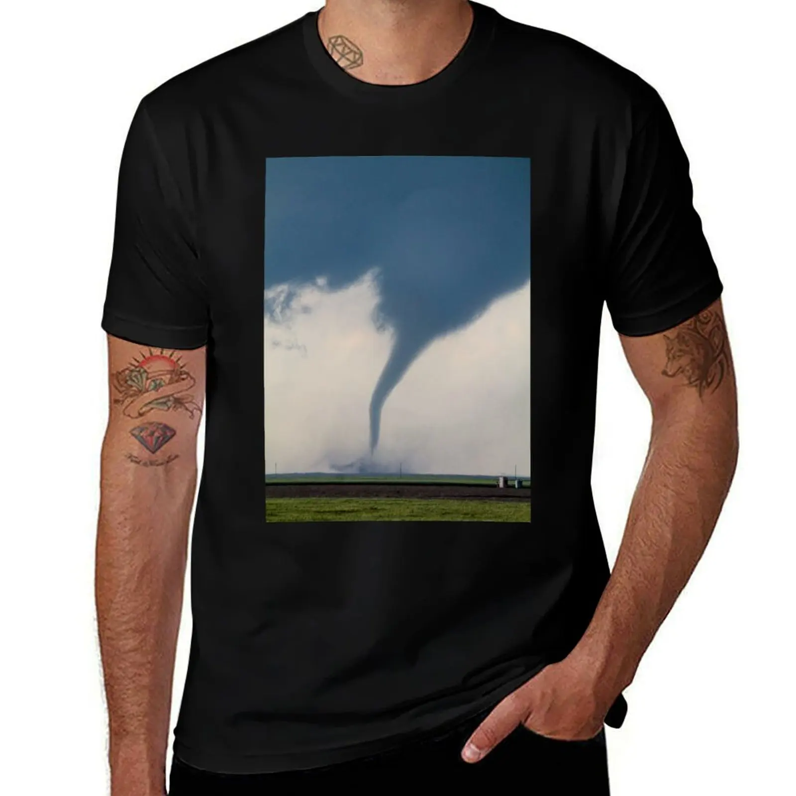Tornado near Dodge City KS T-Shirt Basic Casual Short Sleeve Cotton Shirt T-Shirt