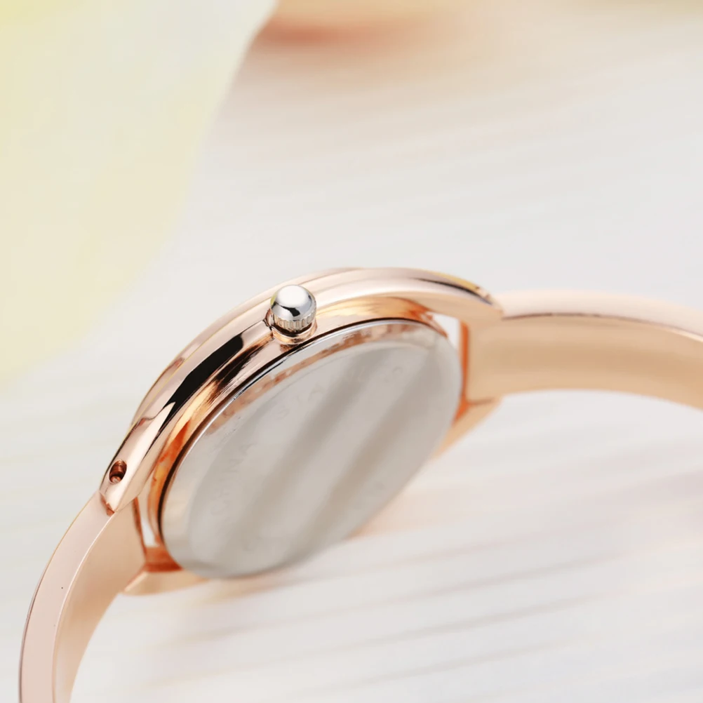 

Quartz Watches for Women Fashion Bangle Chain Wrist Durable Elegant Design Gifts Valentine Christmas New Year Birthday