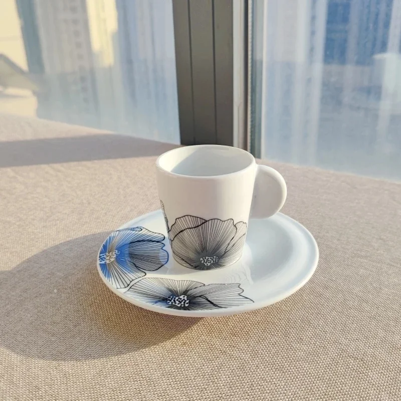 European Modern Art Style Espresso SHOT Glass Nice Artistic Ceramics Cafe Espresso Mug Collectible Edition Coffee Cup Saucer Set