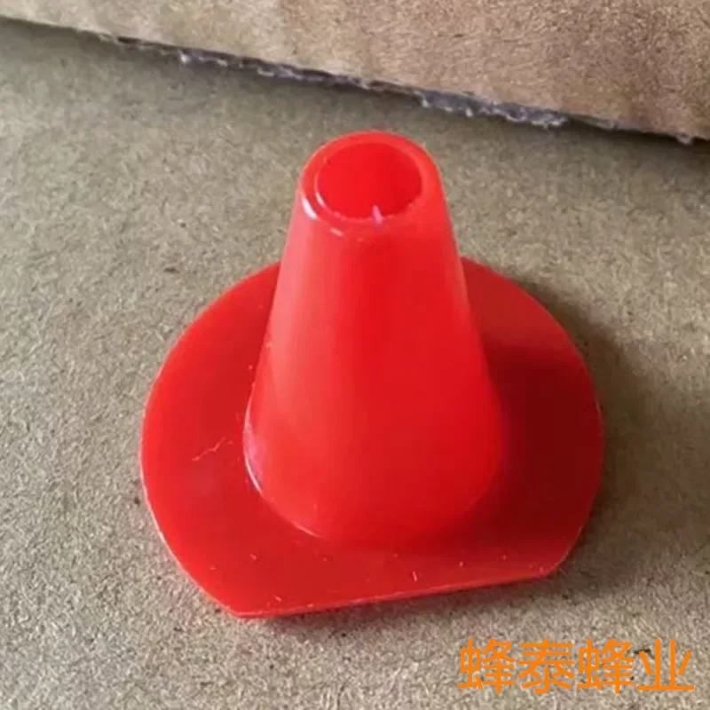 100PCS Beekeeping Tools Wholesale Taper Bees Plastic Escape Beehive Nest Door Bees In And Out