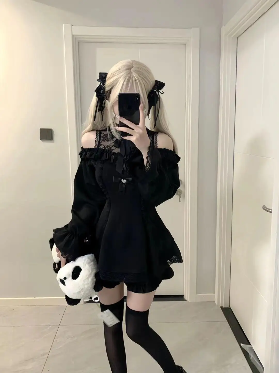 Darkly القوطية اليابانية المرقعة الدانتيل سليم مجموعة المرأة شارع العليا شيك جديد نمط Preppy القوس دعوى تصميم قبالة الكتف 2 قطعة مجموعة