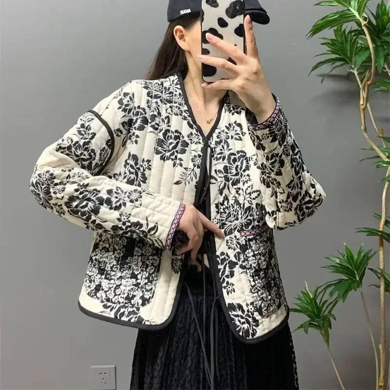 2023 Women Fashion Print Quilted Jacket Woman Retro V Neck Tie Winter Warm Padded Jacket Female Chic Reversible Jacket