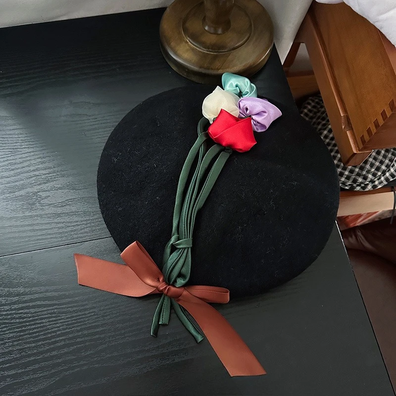 قبعات صوف أسترالية عالية الجودة للنساء للخريف والشتاء للسفر دافئة ومتعددة الاستخدامات مصنوعة يدويًا بتصميم باقة الورد قبعة رسام